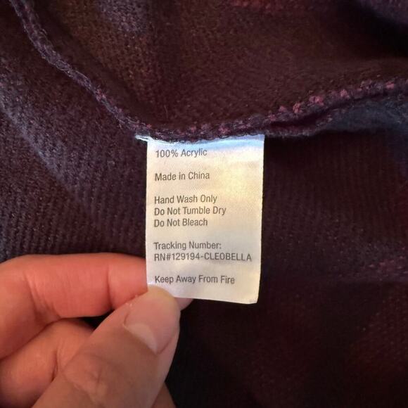 Cleobella Boho Tassel Poncho Wrap – Burgundy & Black Floral – EUC 763F - Picture 4 of 8